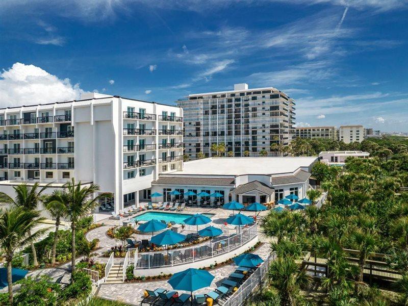 Hilton Garden Inn Cocoa Beach-Oceanfront Exterior photo