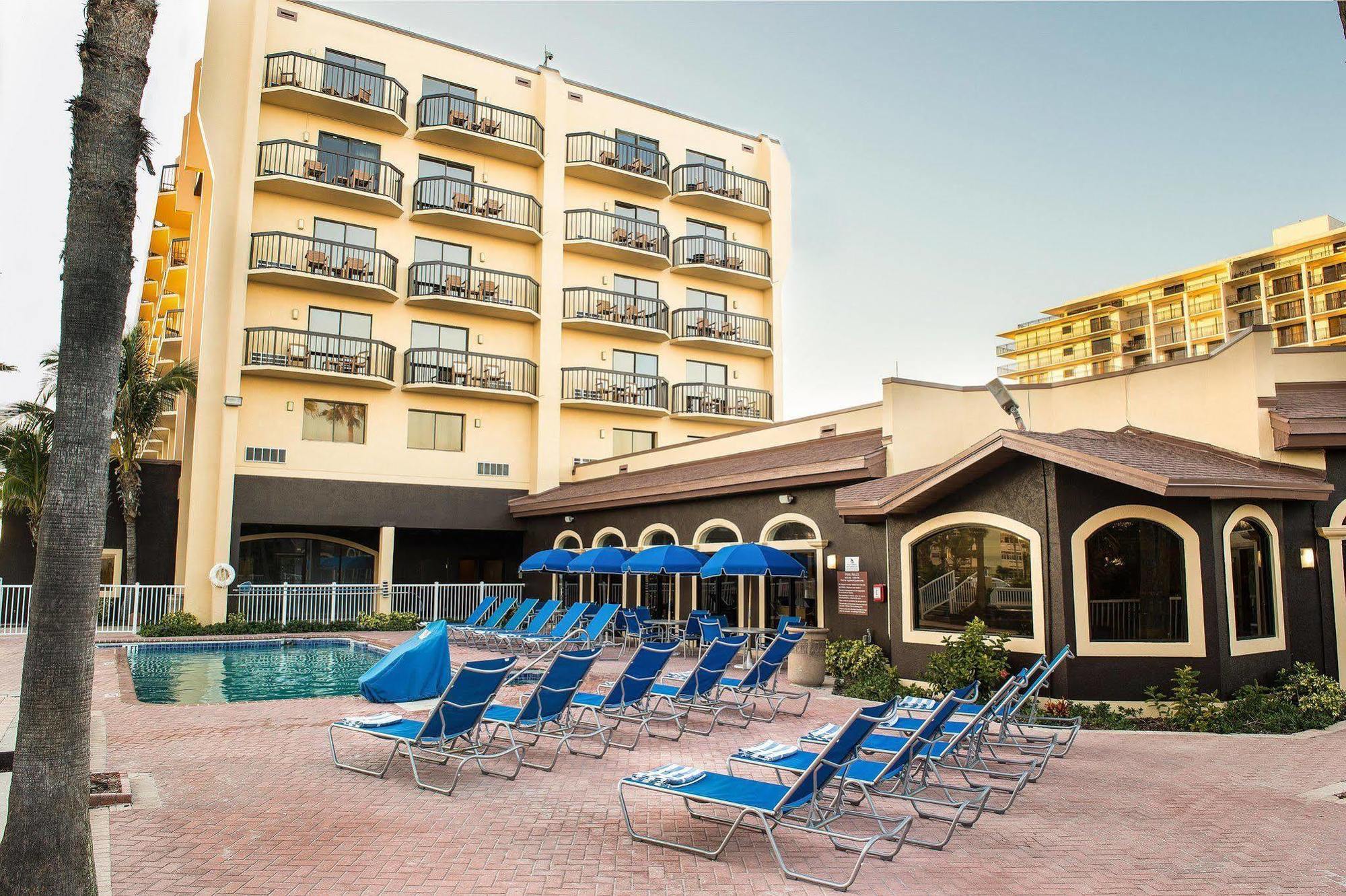 Hilton Garden Inn Cocoa Beach-Oceanfront Exterior photo